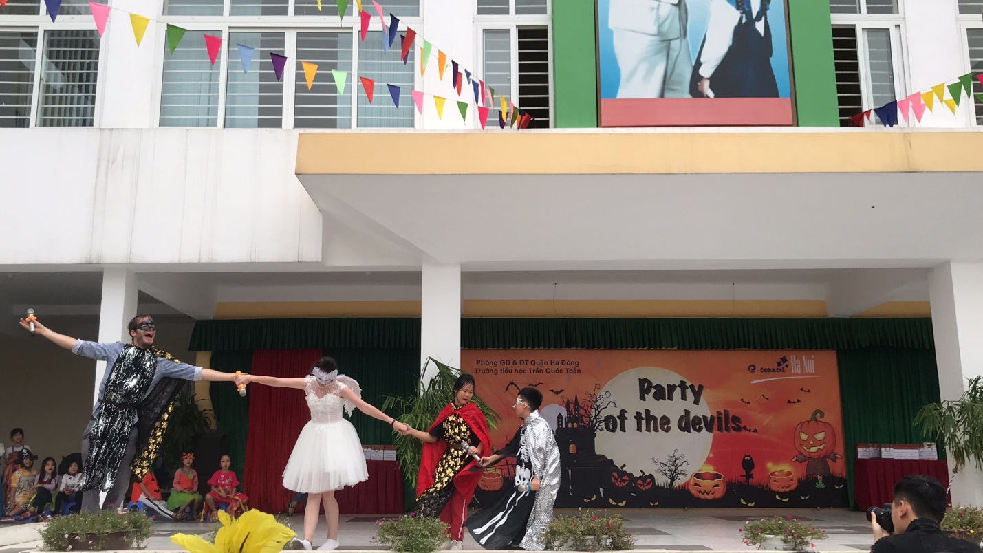 Halloween - a memorable party at Tran Quoc Toan Primary school